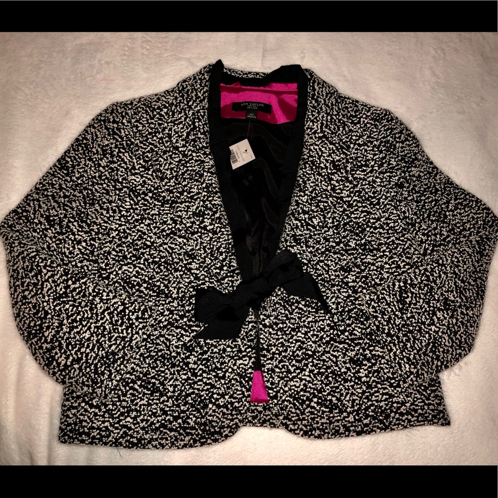 Ann Taylor cropped B&W Bow Front Ribbon Blazer